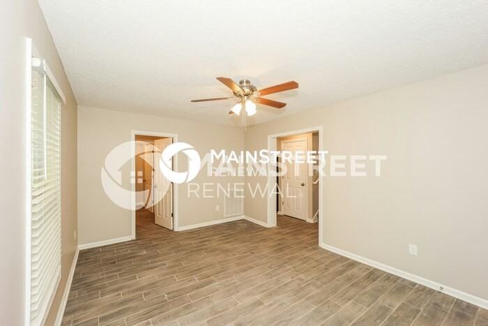 5151 Hilltop Dr - Photo 6 of 17