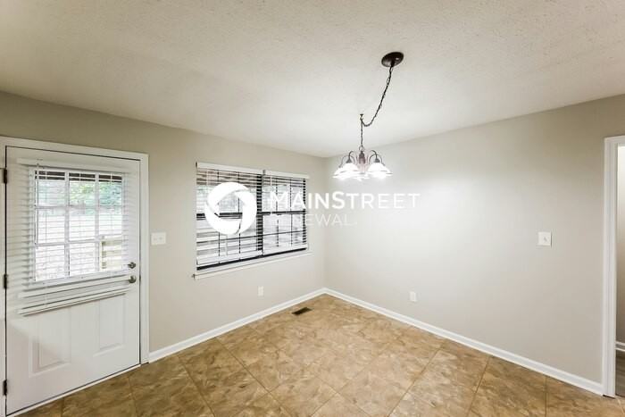 3010 Lone Oak Rd - Photo 7 of 17