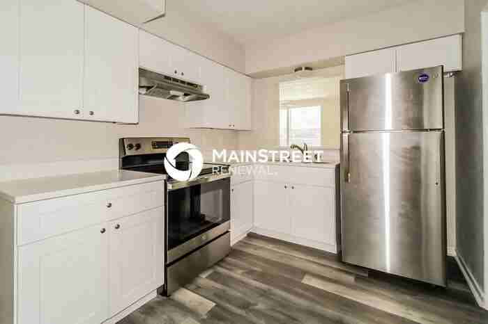3108 Pembrook Dr - Photo 4 of 16