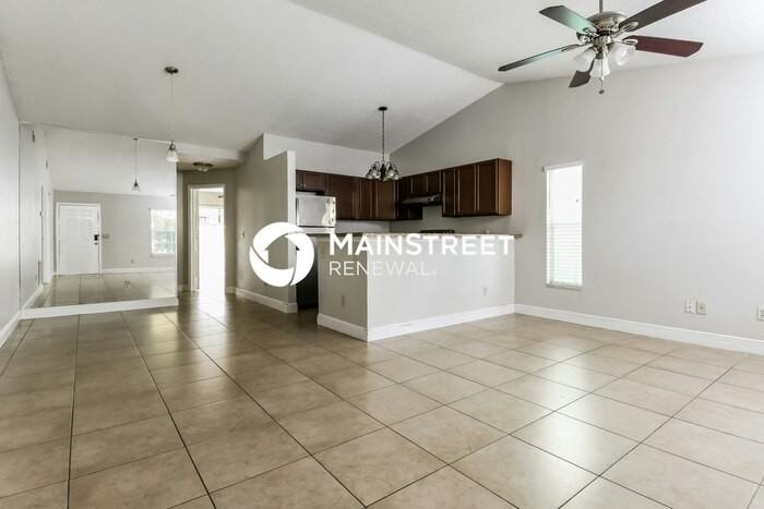 9304 Daney St - Photo 4 of 11
