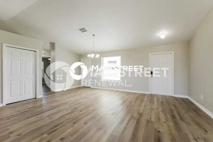 2806 58th St W - Photo 3 of 16