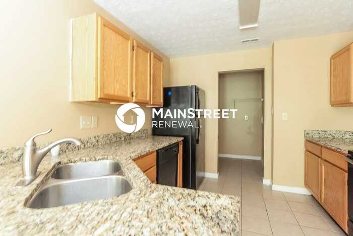 5061 Lewiston Dr - Photo 6 of 17