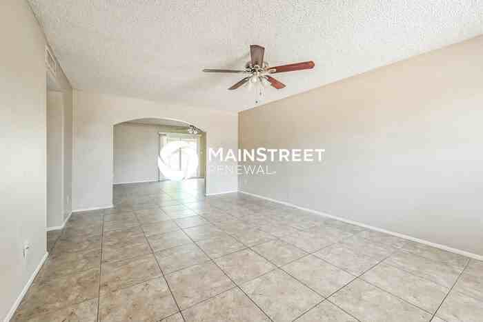 9022 N 63rd Dr - Photo 5 of 17