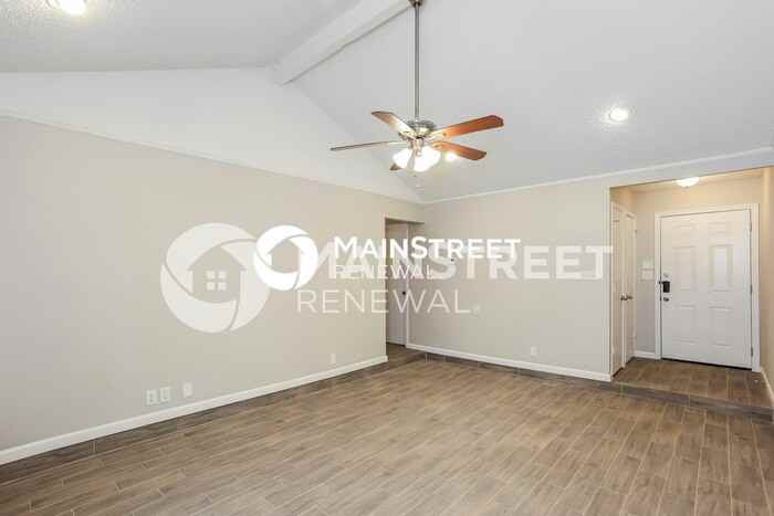6707 Country Creek Dr - Photo 4 of 16