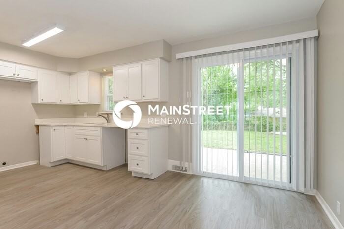 11304 Crystal Ave - Photo 7 of 16