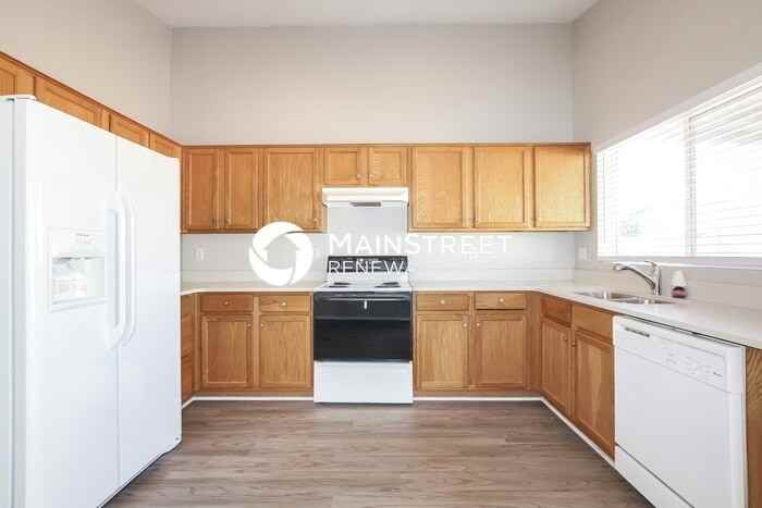 15368 W Gelding Dr - Photo 5 of 16
