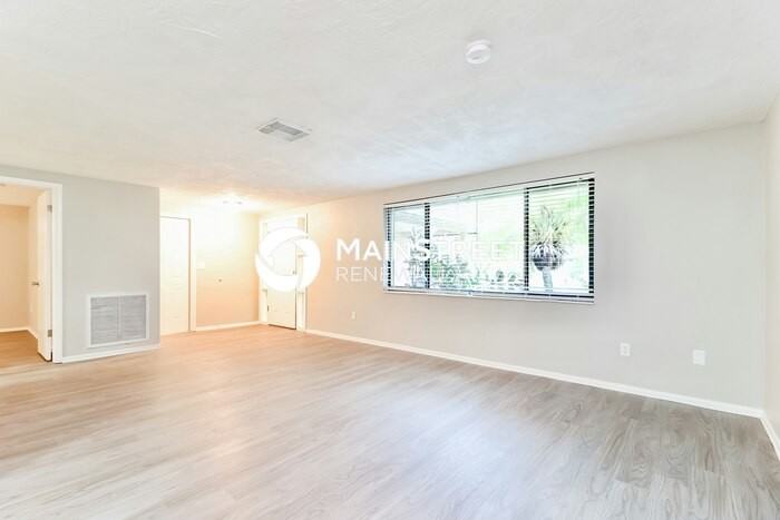 4621 Bowl St - Photo 3 of 16