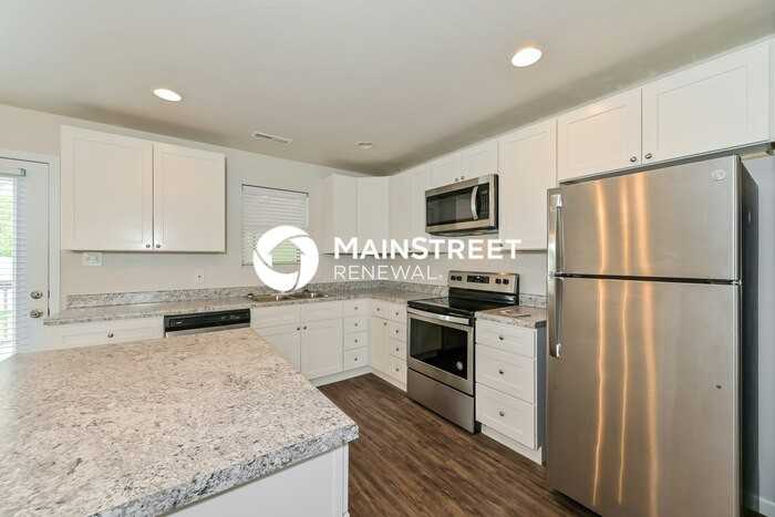 6018 Freebird Ln - Photo 5 of 17