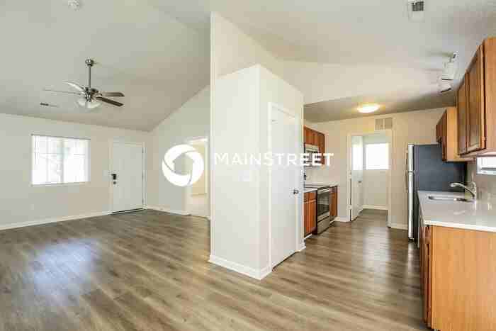 5021 Mallison Way - Photo 4 of 16