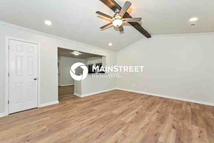 6505 Orchard Creek Ln - Photo 3 of 15