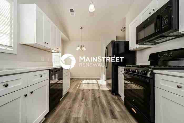 5894 Homestead Cir - Photo 6 of 16