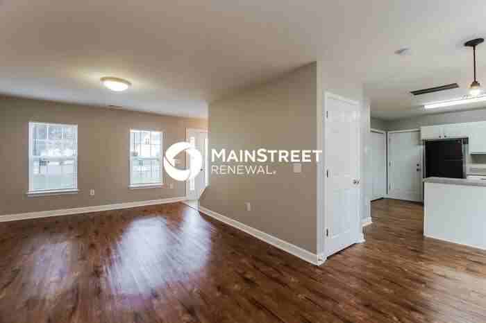 2118 Foster Ct - Photo 4 of 19