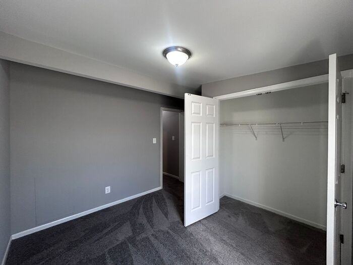 599 N Bradford St - Photo 6 of 9