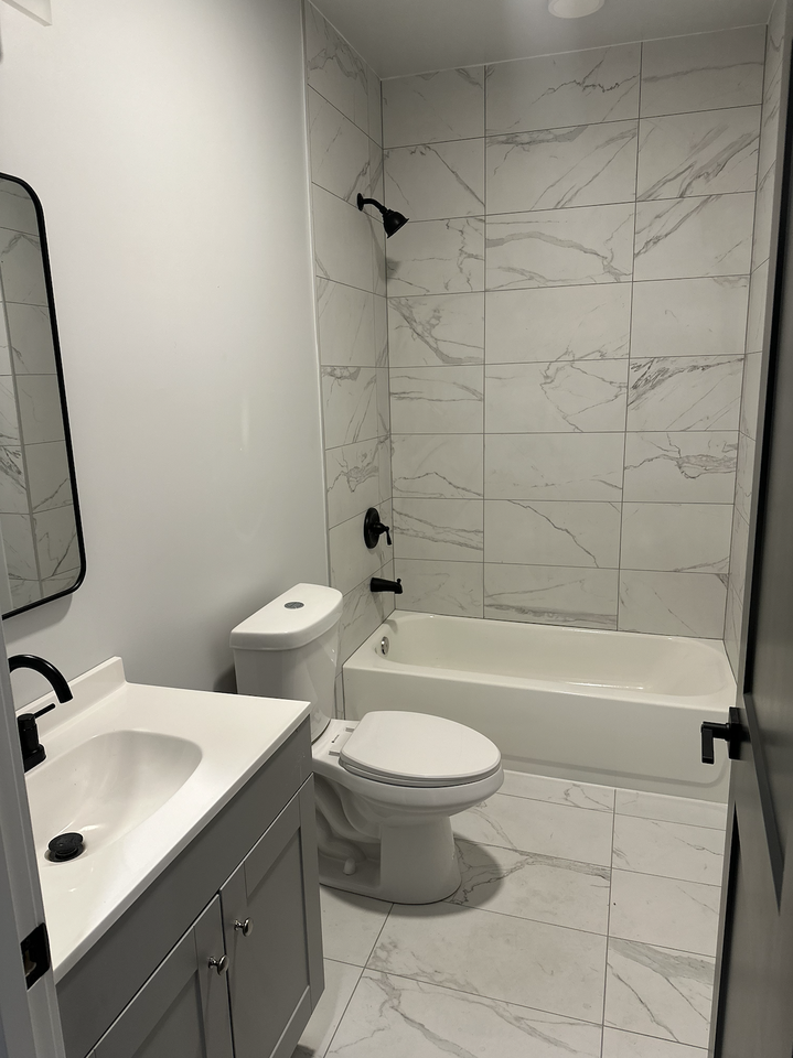 6554 S Champlain Ave #1 - Photo 5 of 9