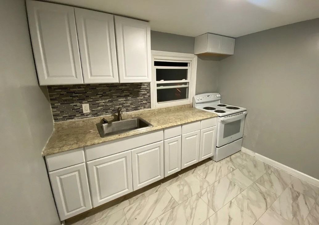 293 W Runyon St #6 - Photo 3 of 6