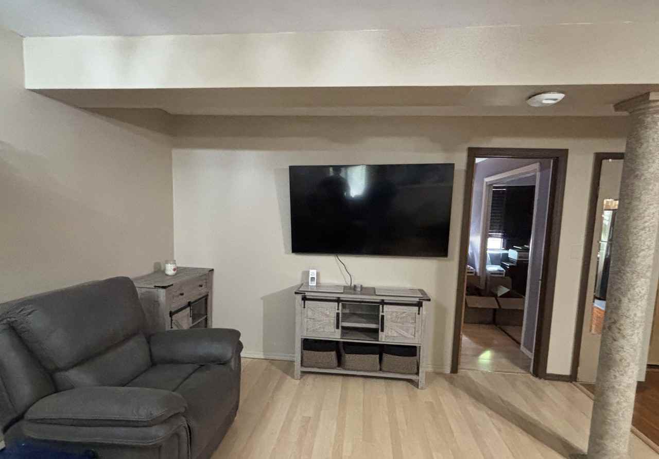 Woodbine Dr #1 - Photo 7 of 7