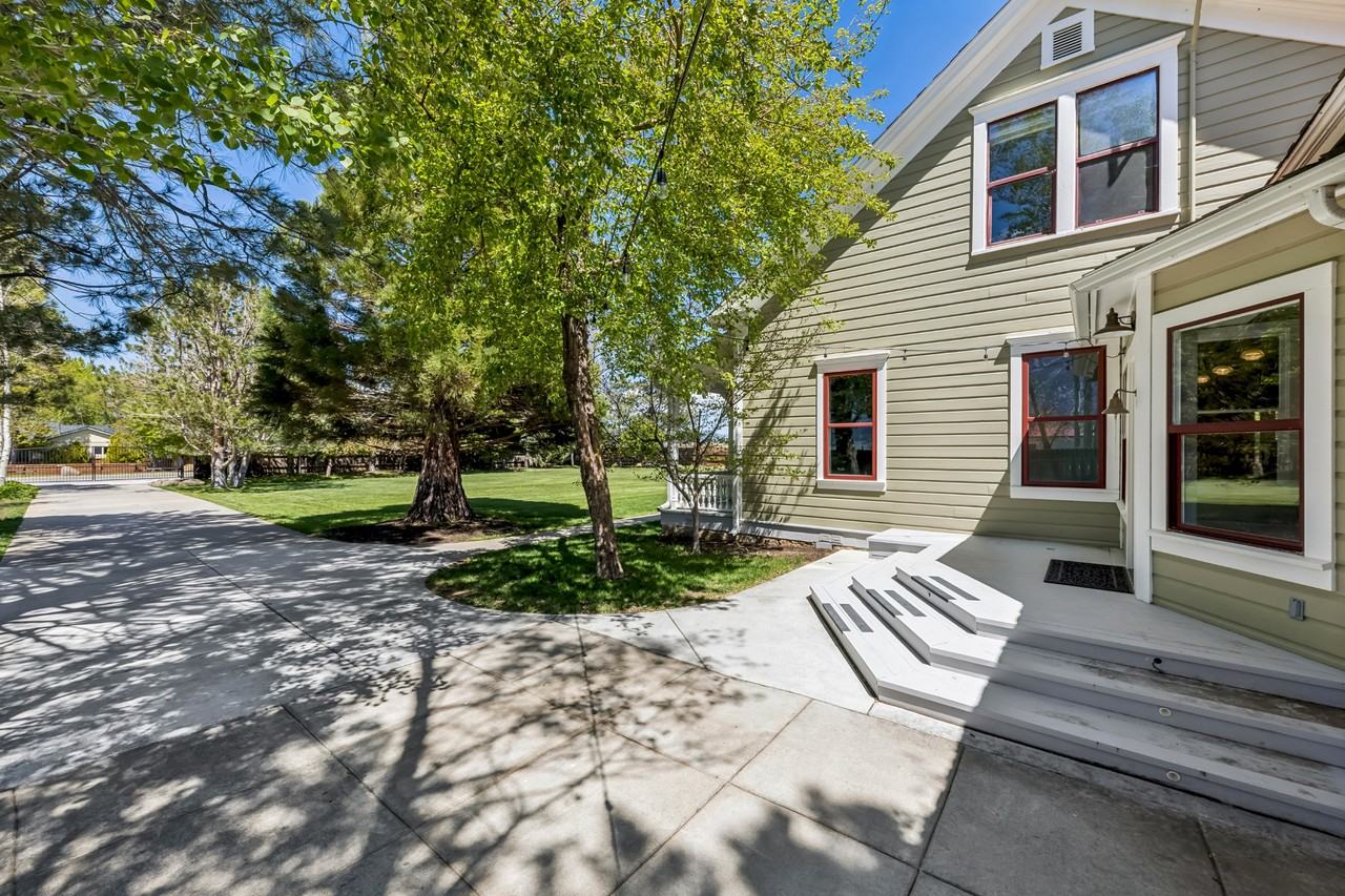 1049 Dressler Ln #NA - Photo 7 of 45