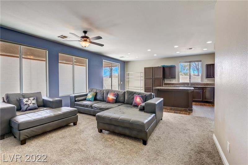 511 Moses Lake Ct #NA - Photo 2 of 11