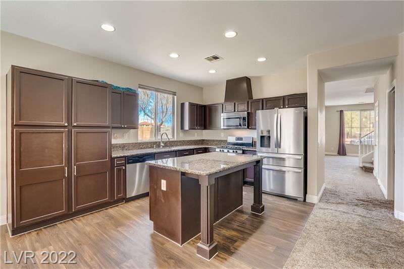 511 Moses Lake Ct #NA - Photo 3 of 11