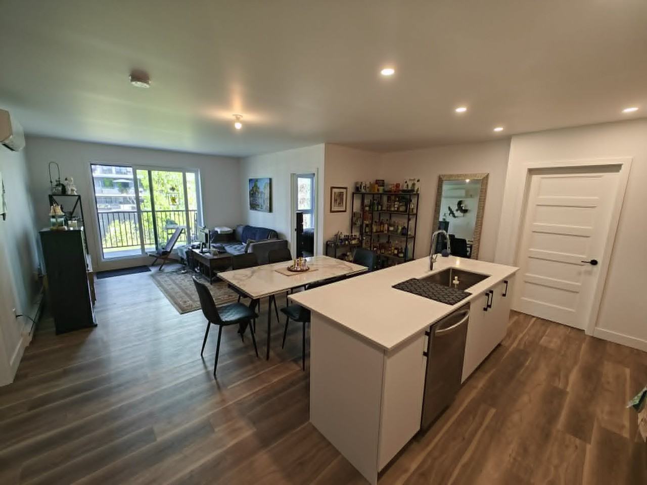 1620 Rue Mozart #203 - Photo 2 of 22