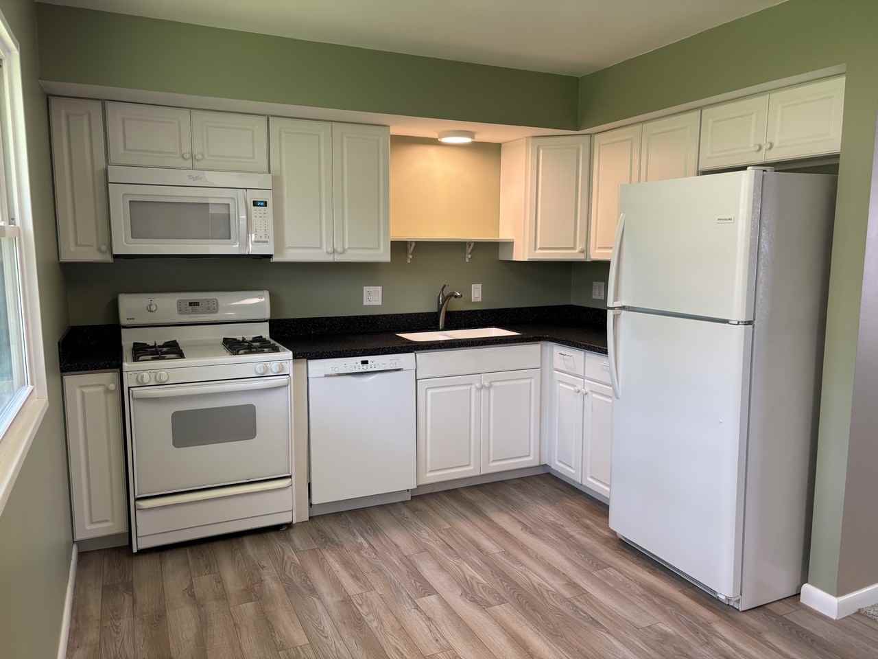 374 Raritan Dr #NA - Photo 2 of 8