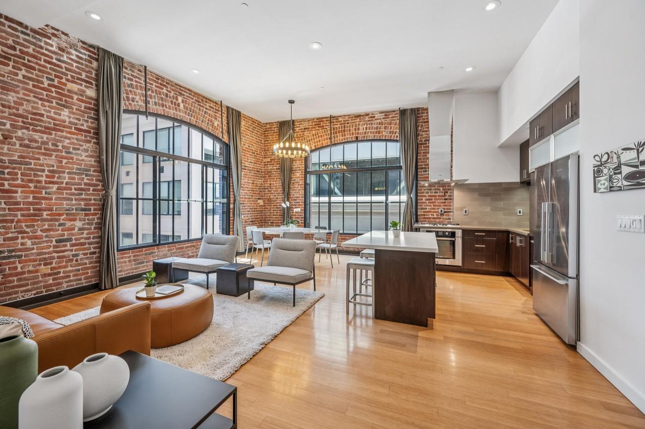 16 Jessie Street #405 - Photo 4 of 55