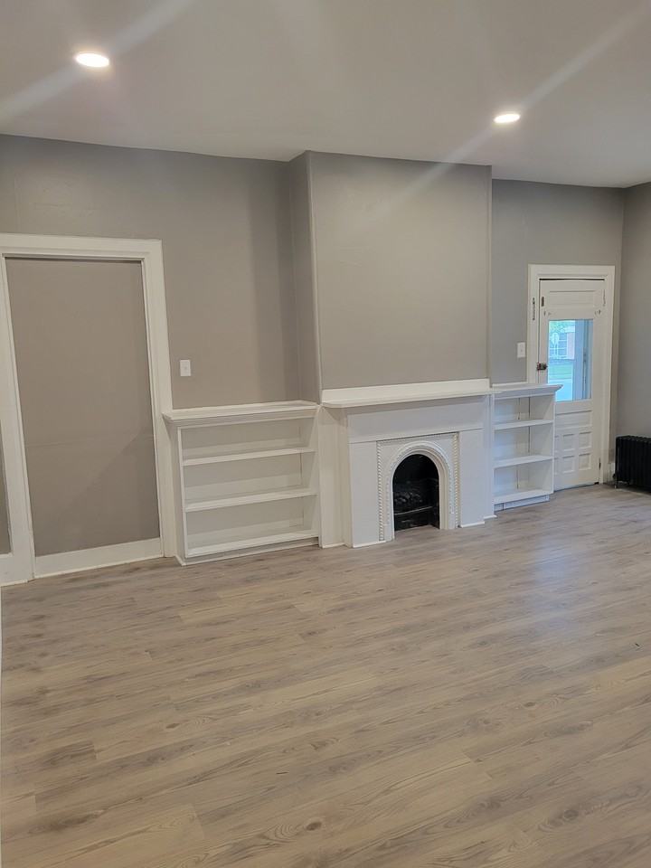 325 Union Ave #C