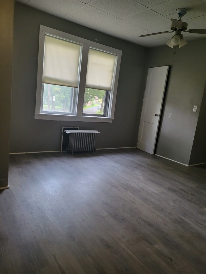 325 Union Ave #C - Photo 4 of 5