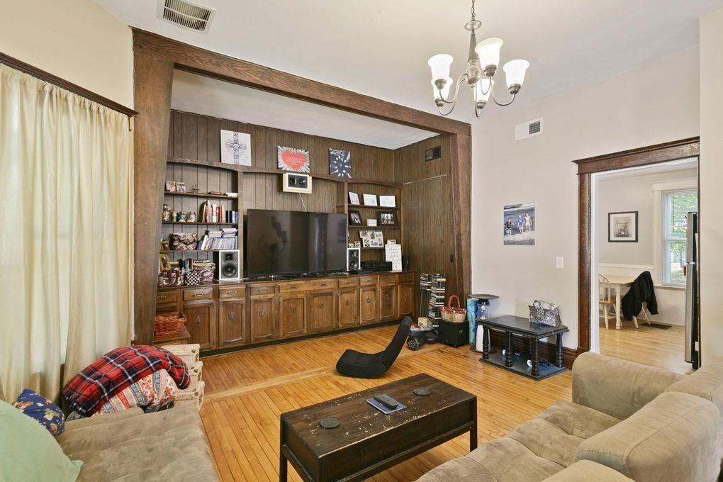 271 Nelson Blvd #NA - Photo 5 of 8