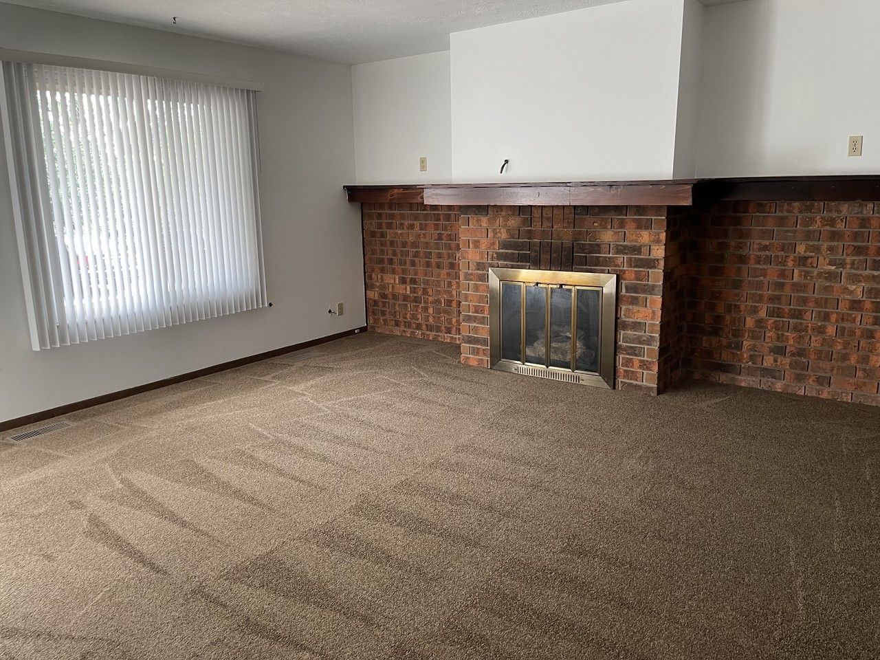 2200 Stoneybrook Rd #2 - Photo 2 of 9