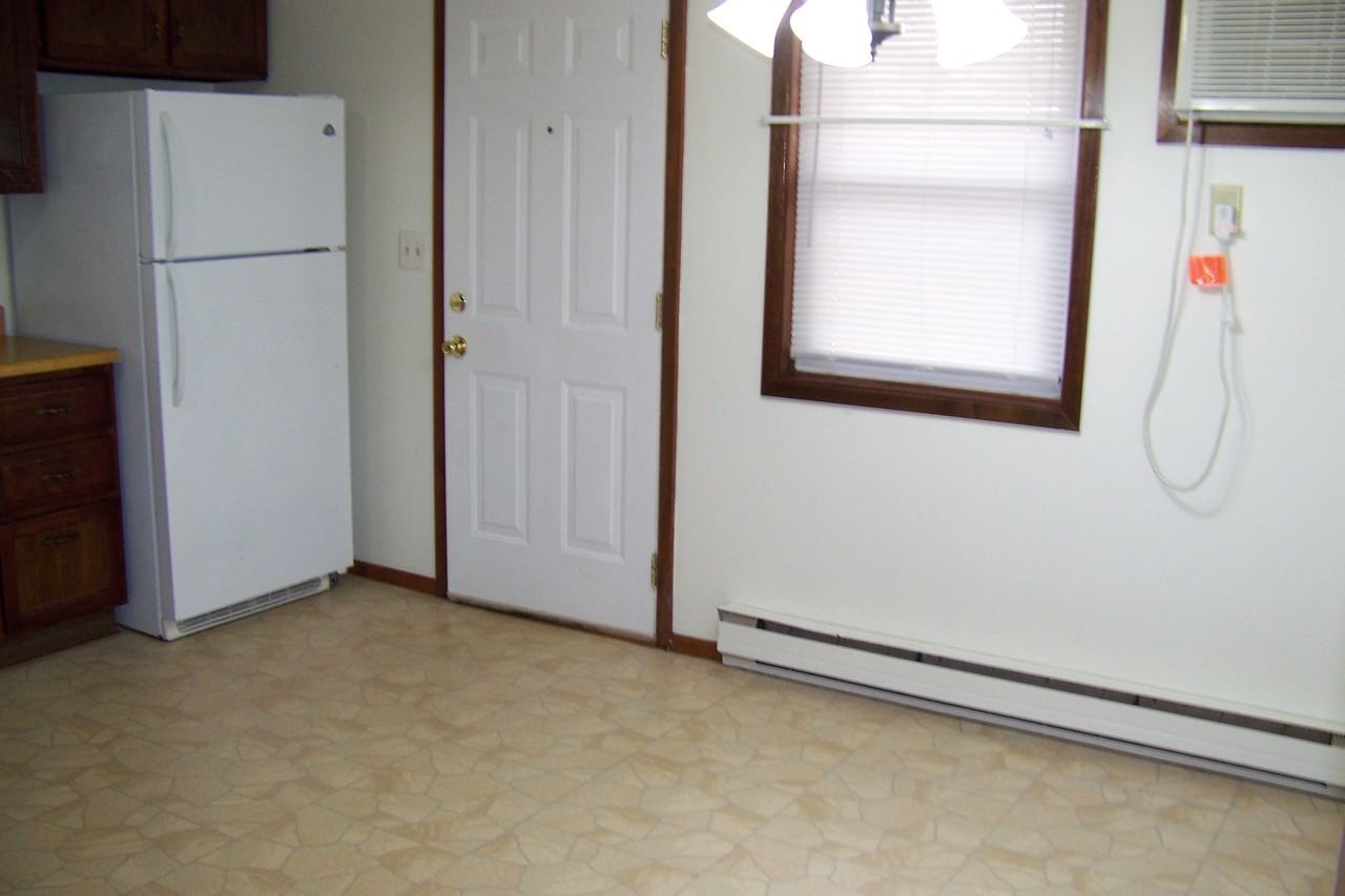 206 N Parkway Dr #B - Photo 4 of 14