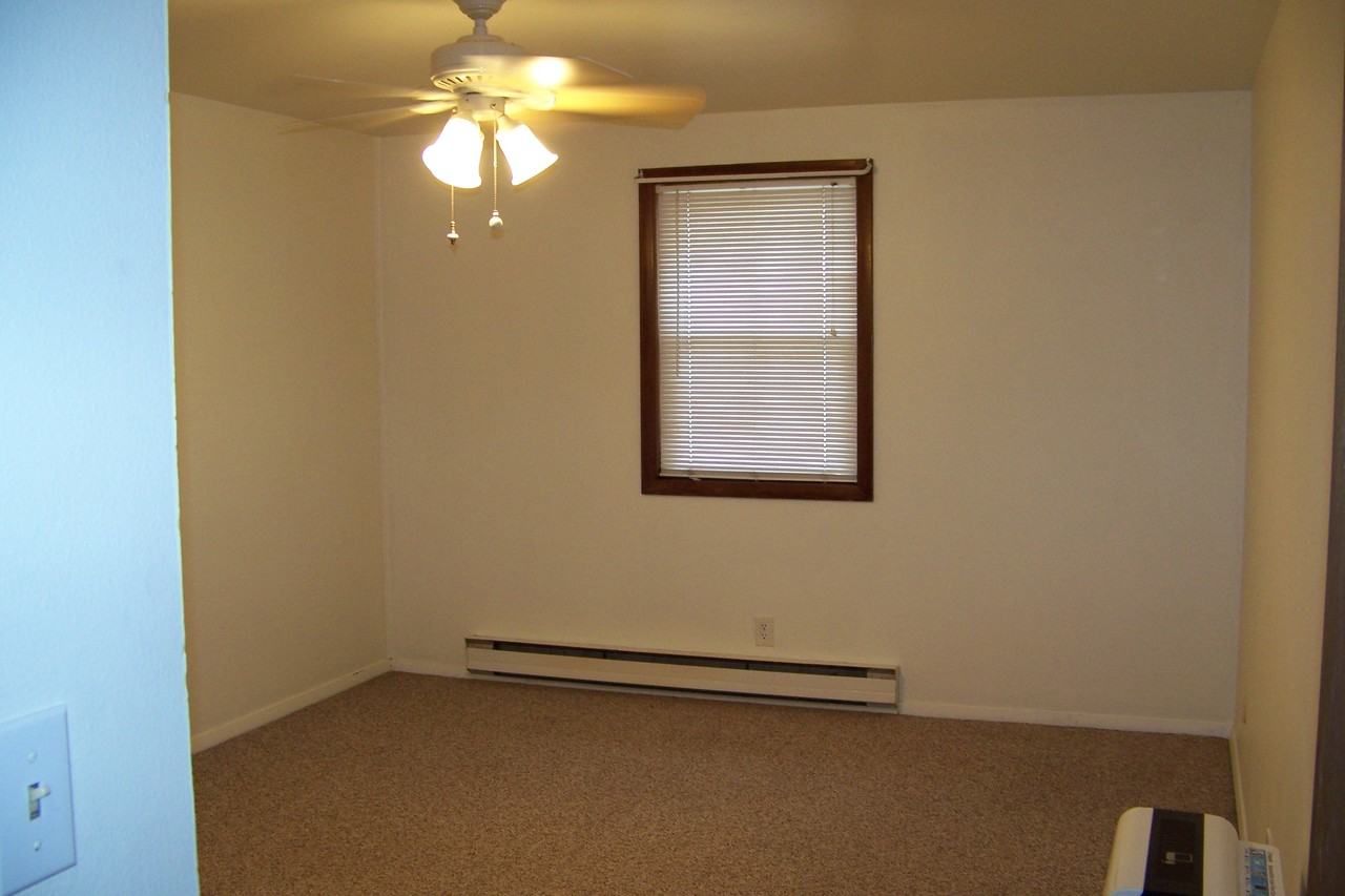 206 N Parkway Dr #B - Photo 6 of 14