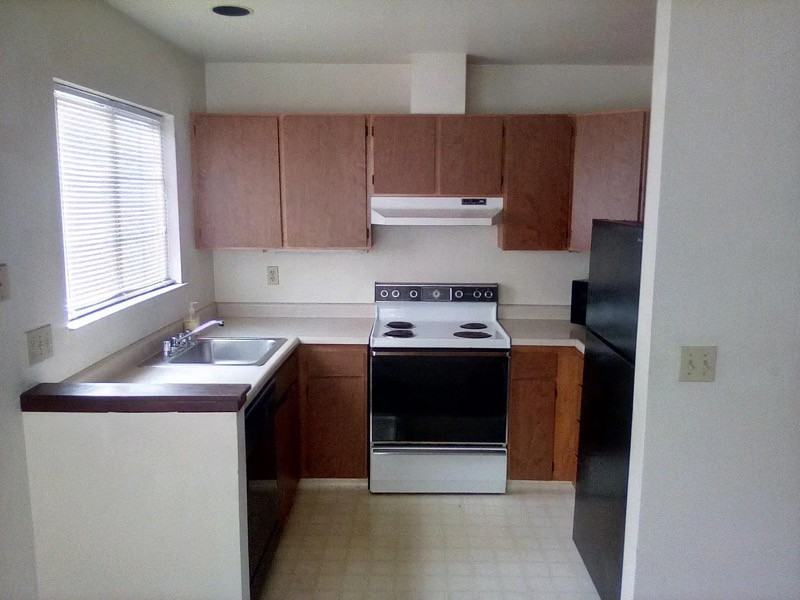 105 Crolls Garden Ct - Photo 2 of 6