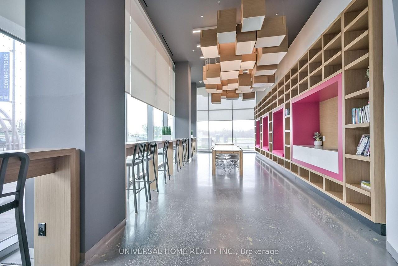 York Condos - Photo 3 of 27