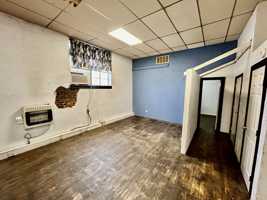 featured image of 208 E Main St #1