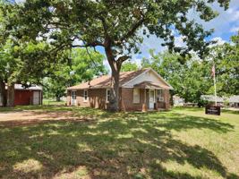 featured image of 104 S Osage #1
