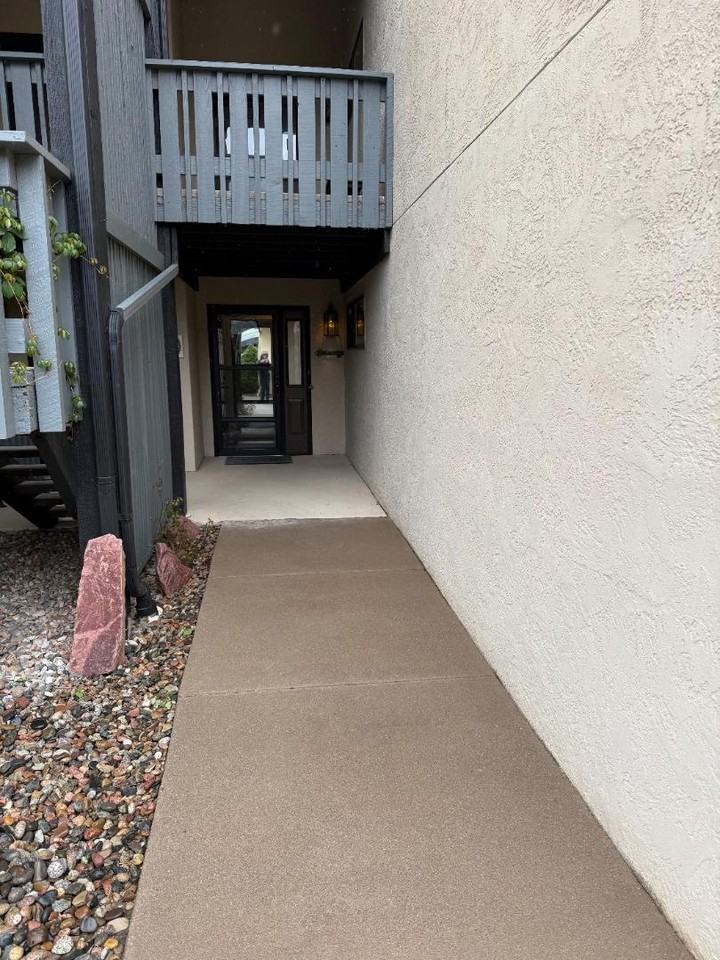 1118 Fontmore Rd - Photo 3 of 11