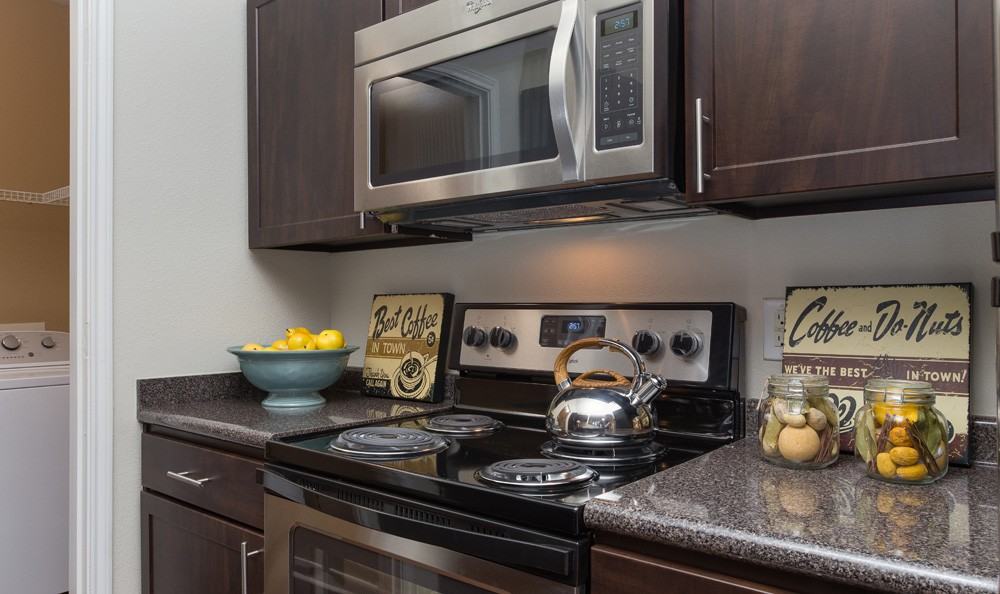 8101 Research Forest Dr - Photo 2 of 19