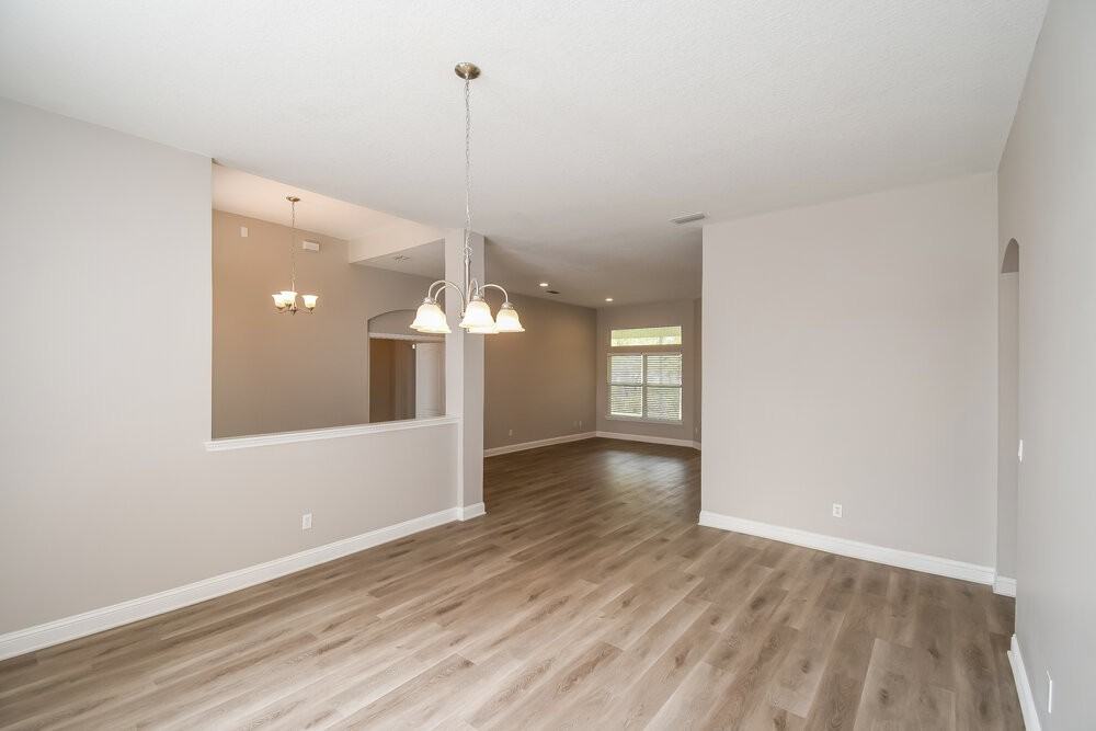 672 Mandy Oaks Dr - Photo 6 of 16