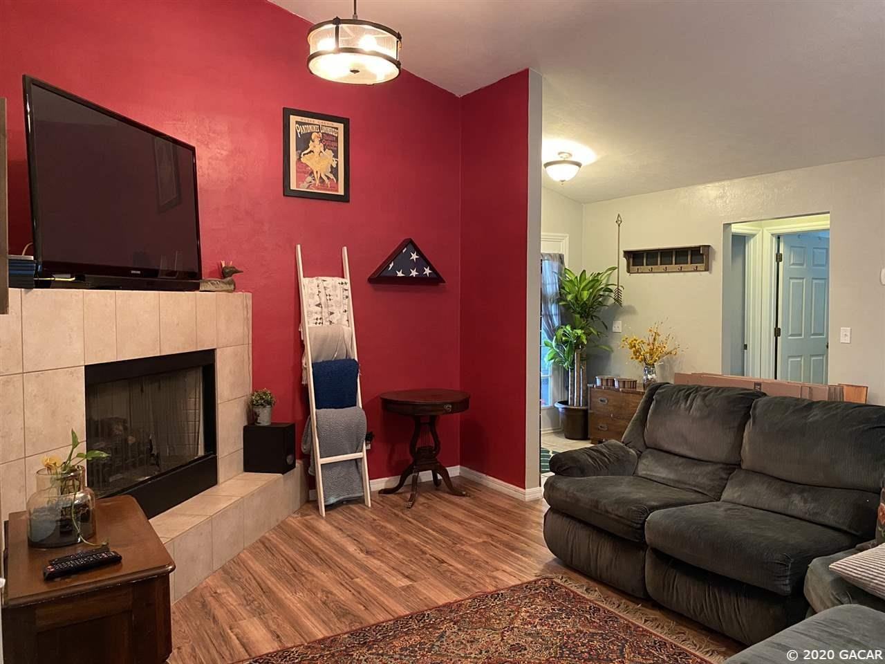 2179 Nw 87th Ter - Photo 6 of 32