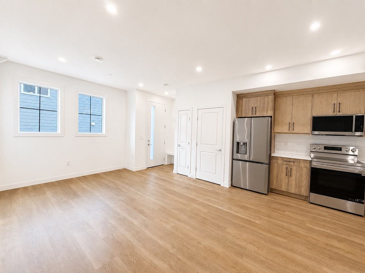 227 26 Ave Ne - Photo 3 of 19