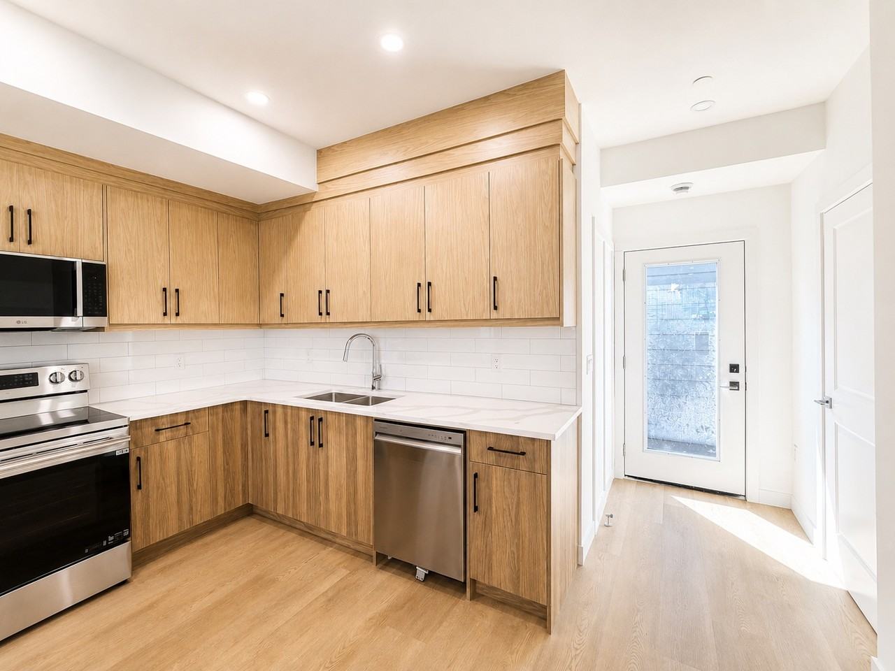 227 26 Ave Ne - Photo 6 of 19