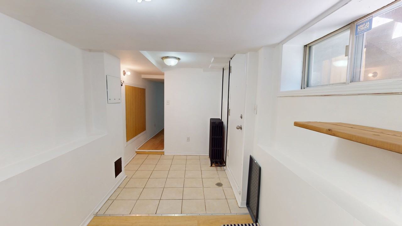 634 Dovercourt Rd - Photo 7 of 11