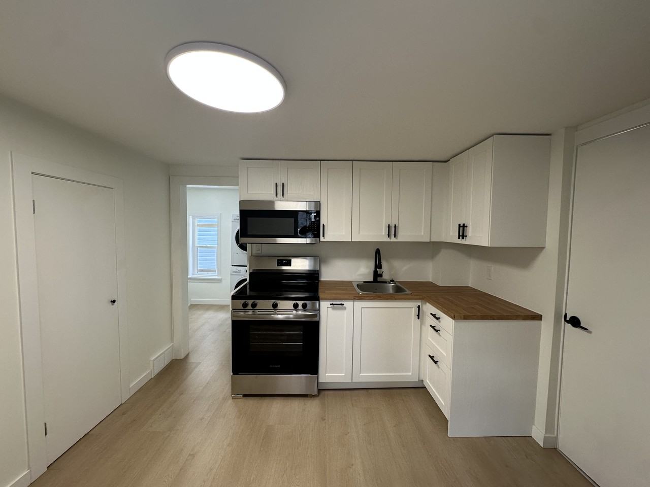 A-11 Luxton Avenue - Photo 4 of 18