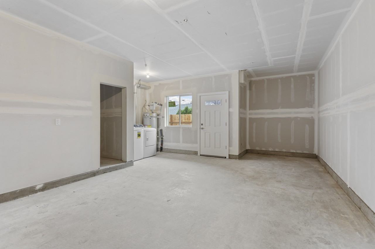 2840 19th Ave #07 - Photo 3 of 23