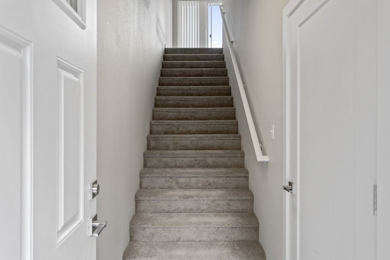 2840 19th Ave #07 - Photo 4 of 23