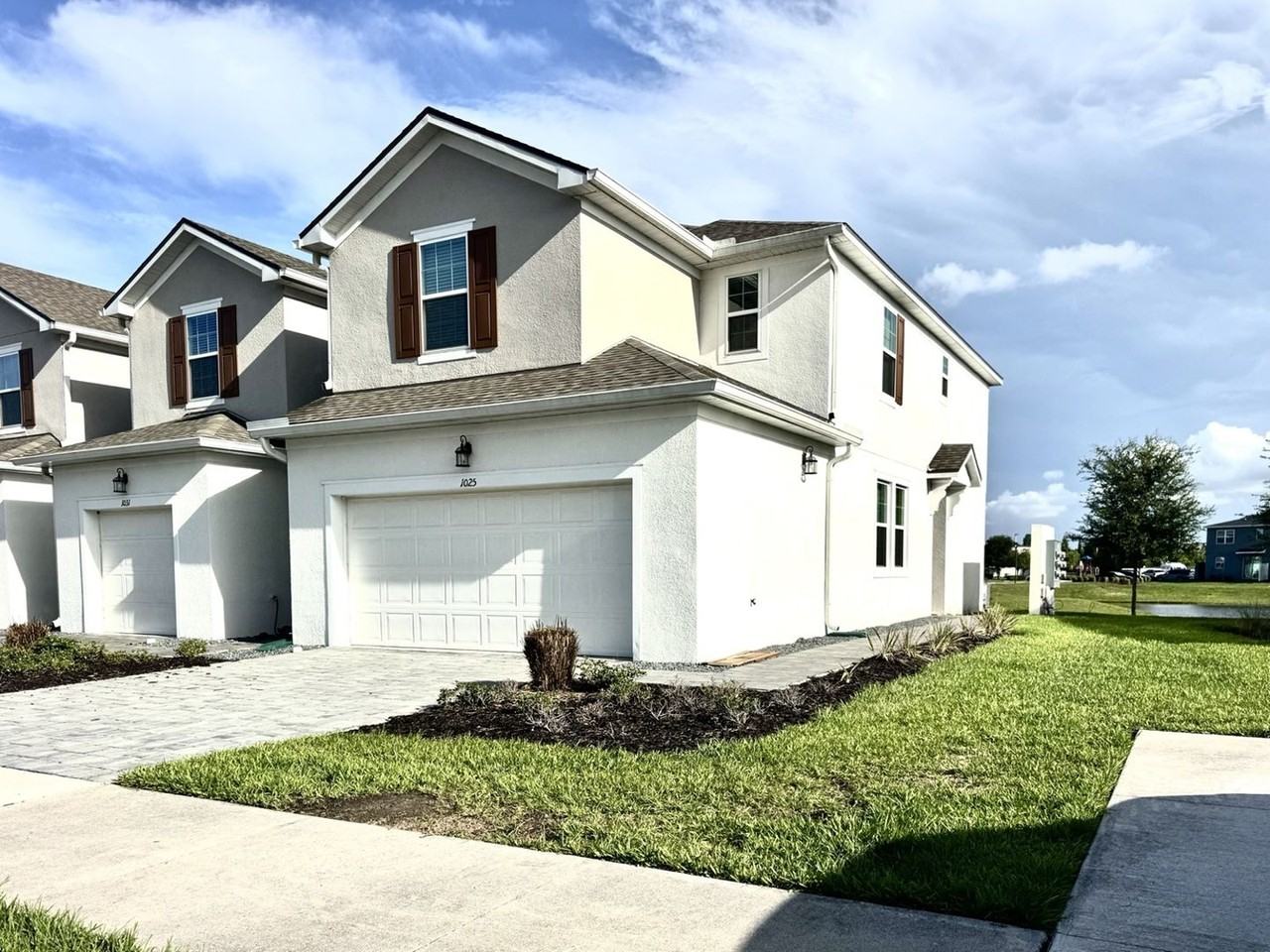 1025 Spring Palms Loop