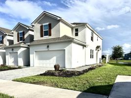 featured image of 1025 Spring Palms Loop