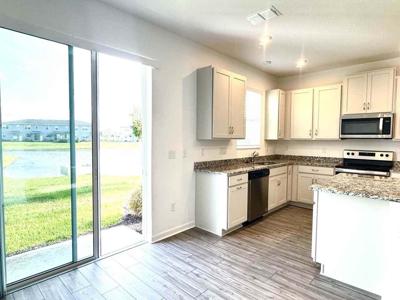 1025 Spring Palms Loop - Photo 3 of 10