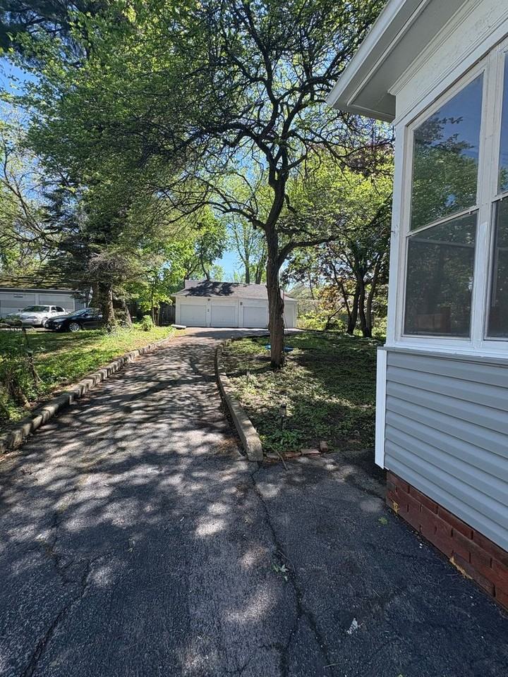 45 Clay Ave - Photo 2 of 37
